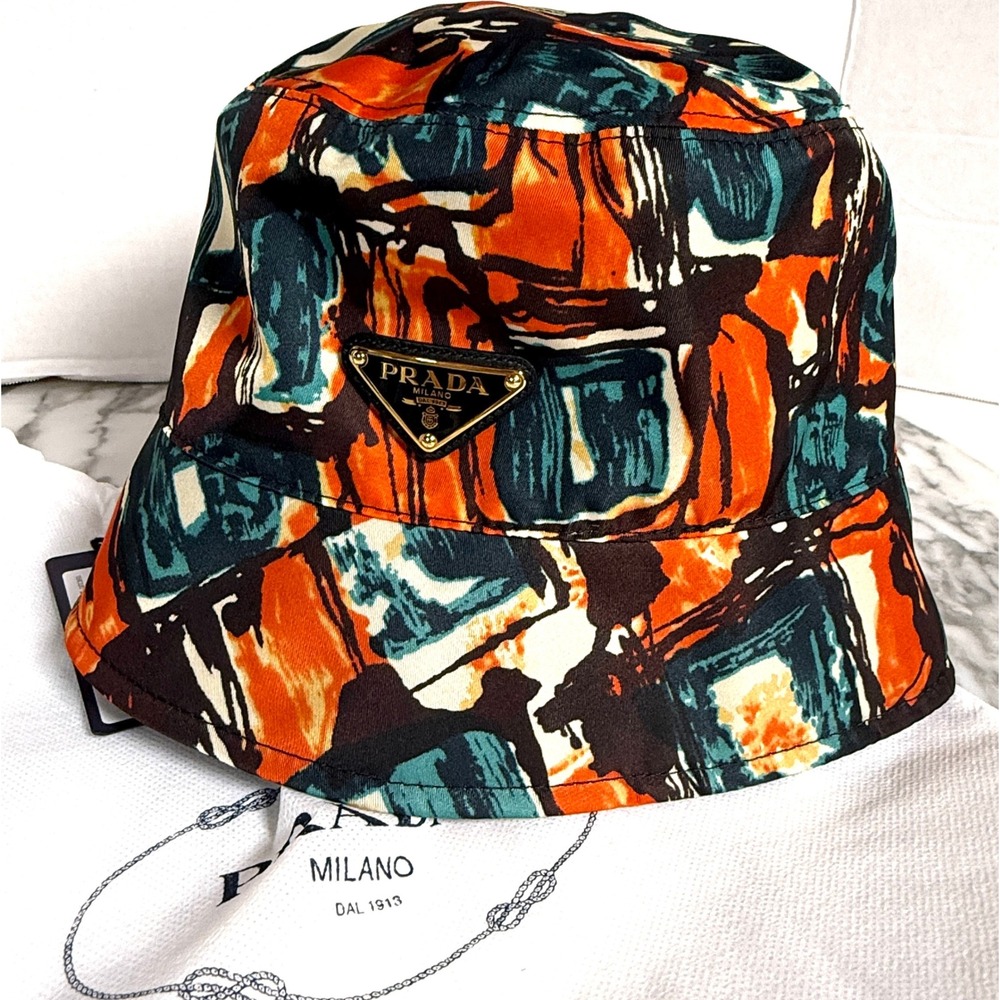 Prada Re-Nylon Bucket Hat Arancio Abstract Geometric Print 1HC137 Size M